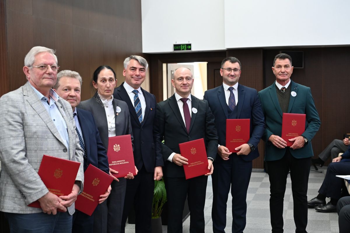 The Diploma of the Parliament of the Republic of Moldova